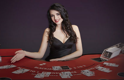 poker dealer at commerce casino